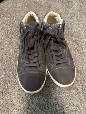 Taos Footwear Charcoal Gray High-Top Women's Sneakers